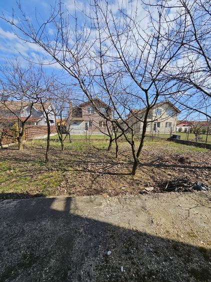 Casă individuală cu 5 camere cu Canalizare în Paleu