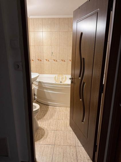 Apartament cu 3 camere decomandat, mobilat în Zorilor