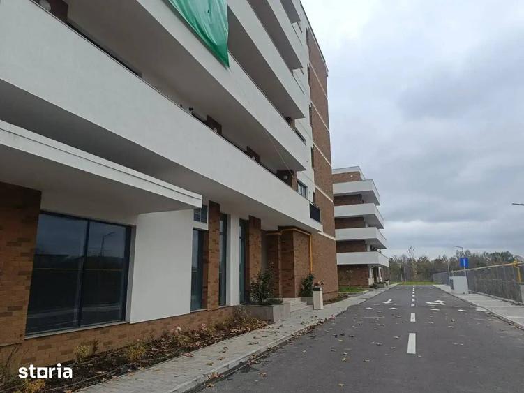 Apartament cu 2 camere decomandat în Străulești