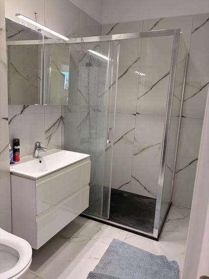 Apartament cu 2 camere decomandat în Sârbi