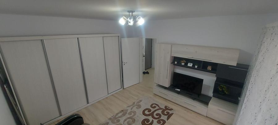 Apartament cu 2 camere decomandat în Militari