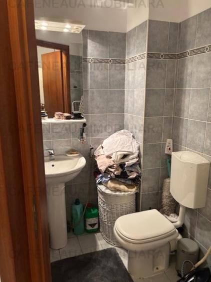 Apartament cu 3 camere decomandat, mobilat în Kiseleff