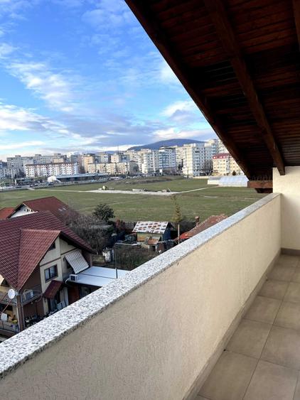 Apartament cu 3 camere decomandat în Ostroveni