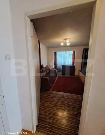 Apartament cu 2 camere decomandat, mobilat în Podul de Piatră