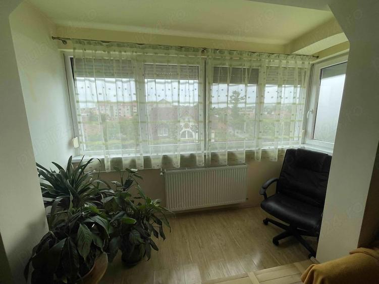 Apartament cu 3 camere decomandat în Rogerius