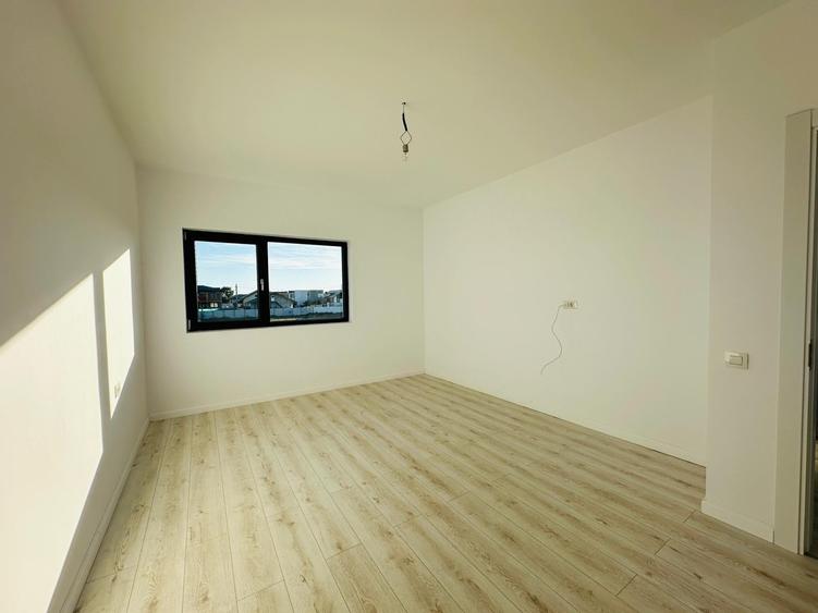 Casă individuală cu 4 camere cu Teren 270 Mp în Berceni