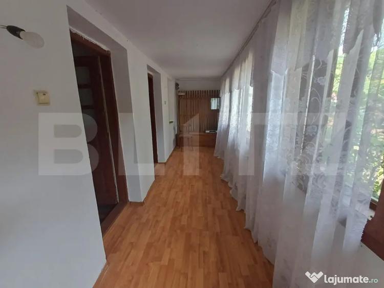 Casă cu 2 camere cu Canalizare în Central