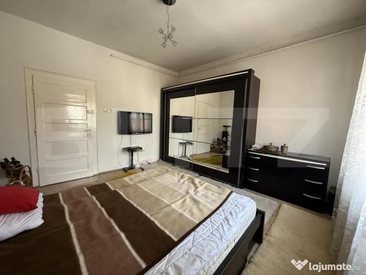 Apartament cu 3 camere decomandat în Central