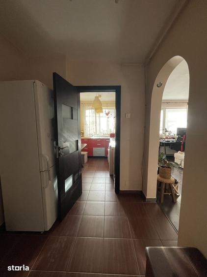 Apartament 2 camere, semidecomandat - Al.Obregia/Sudului, etaj 6 - 11