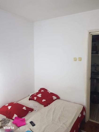 Garsonieră în Titan
