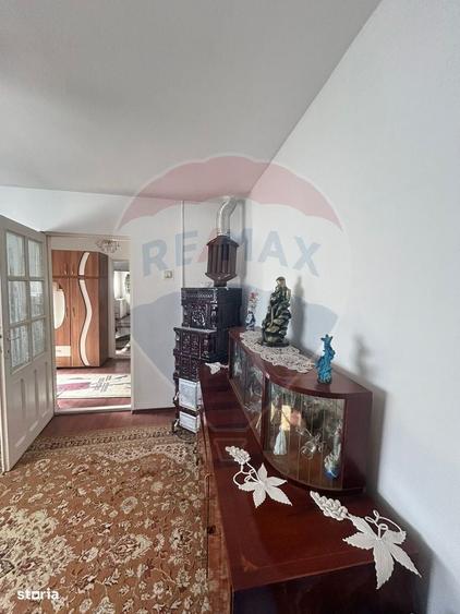Casă cu 4 camere cu Teren 174 Mp în Gheorghe Doja