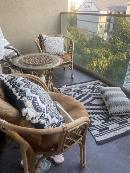 Apartament cu 2 camere decomandat în Central