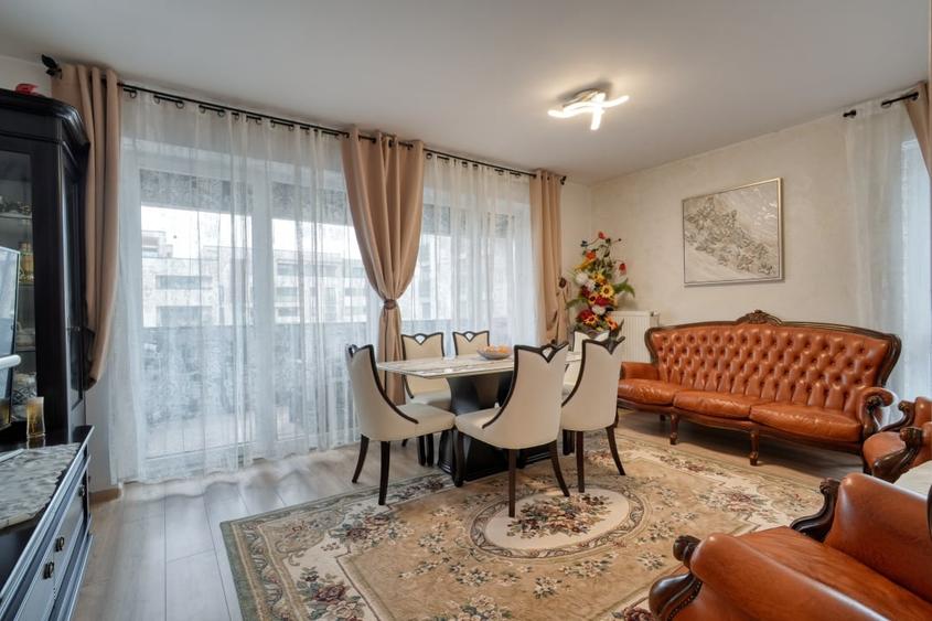 Apartament cu 3 camere decomandat, mobilat în Tractorul