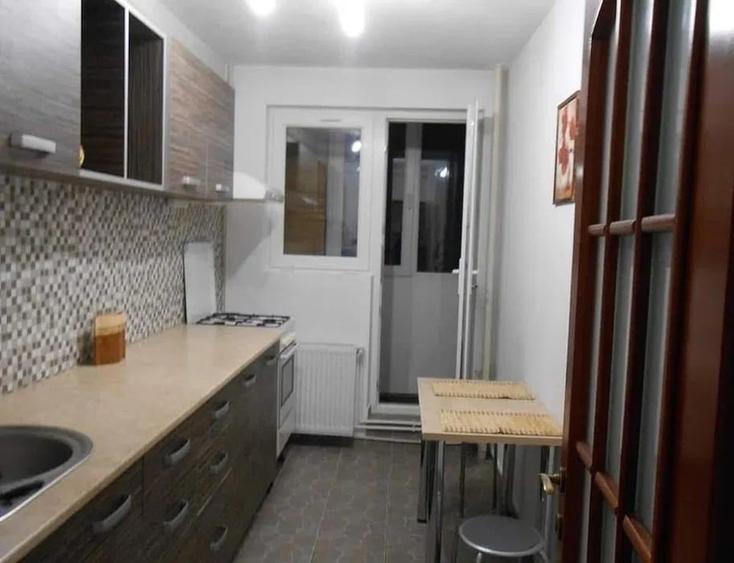Apartament cu 3 camere decomandat, mobilat în Camil Ressu