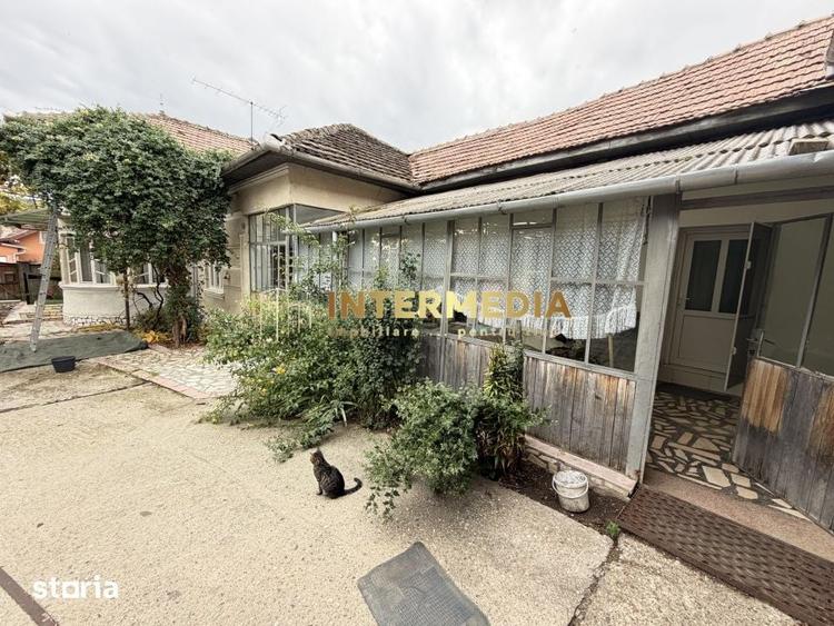 Casă cu 6 camere cu Teren 2709 Mp în Ighiu