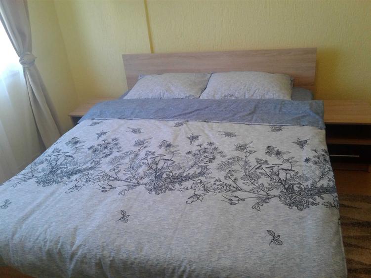 Inchiriez apartament 2 camere decomandat - 2