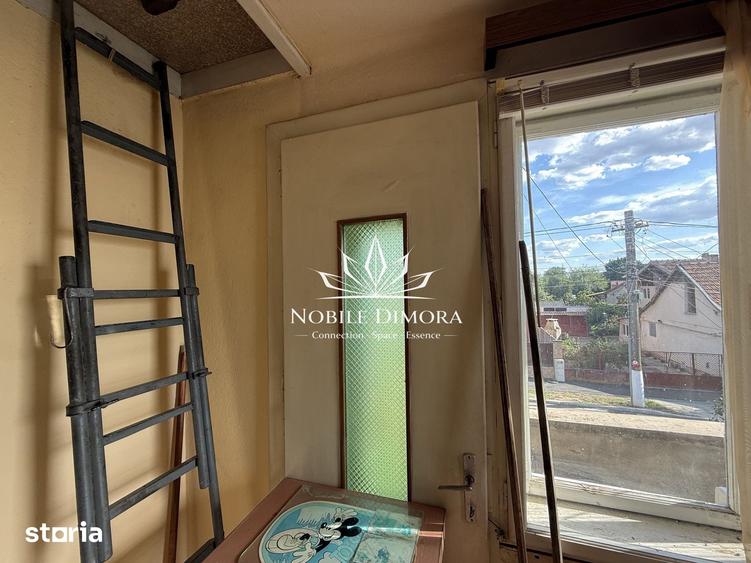 Casă cu 4 camere cu Teren 398 Mp în Central