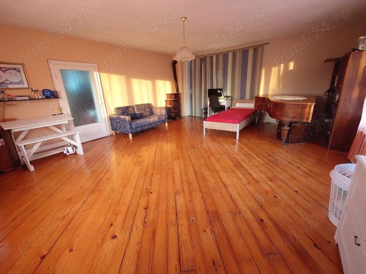 De vanzare direct de la proprietar Teren intravilan cu casa, in spatele cladirii VOX Torontal - 8