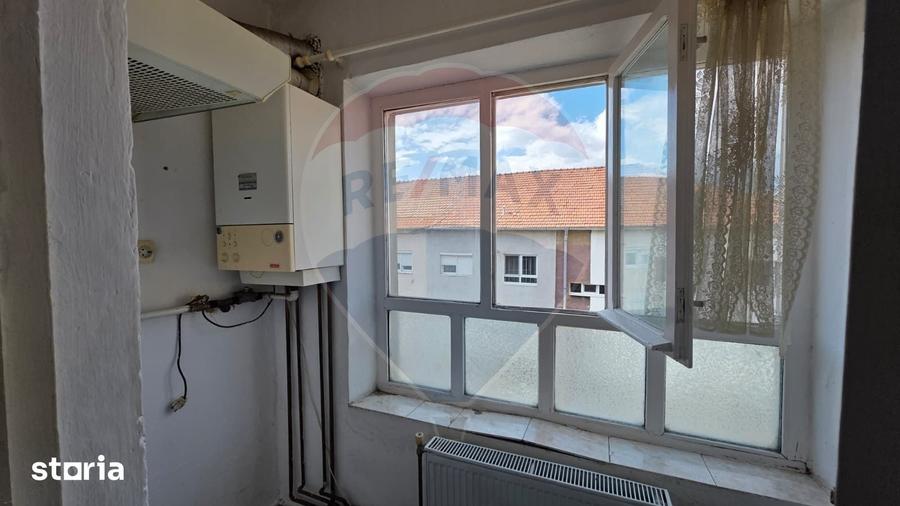 Apartament cu 2 camere decomandat în Vitrometan