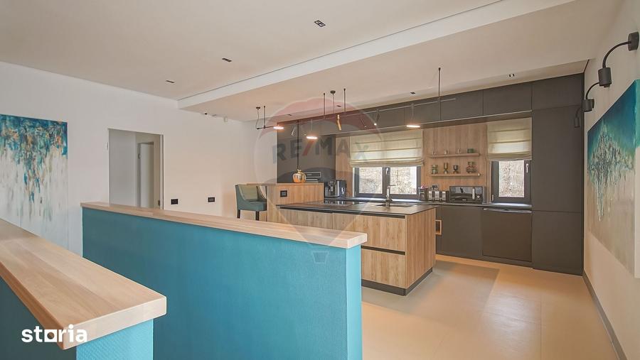 Apartament cu 3 camere în Schei