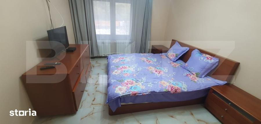 Casă cu 8 camere cu Teren 5955 Mp în Central