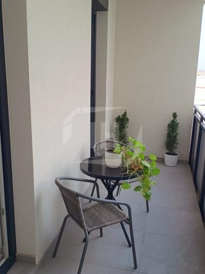 Apartament cu 2 camere semidecomandat, mobilat în Mărăști