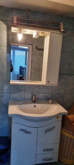 Casă cu 4 camere în Teiș