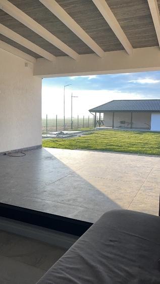Casă individuală cu 3 camere cu Teren 1430 Mp în Butimanu