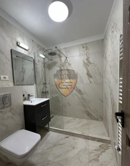 Apartament cu 2 camere semidecomandat, mobilat în City Park Mall