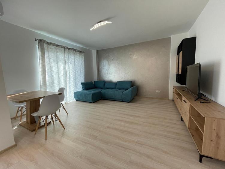 Apartament cu 2 camere decomandat, mobilat în Aradului