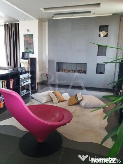 Apartament cu 5 camere decomandat în Matei Voievod