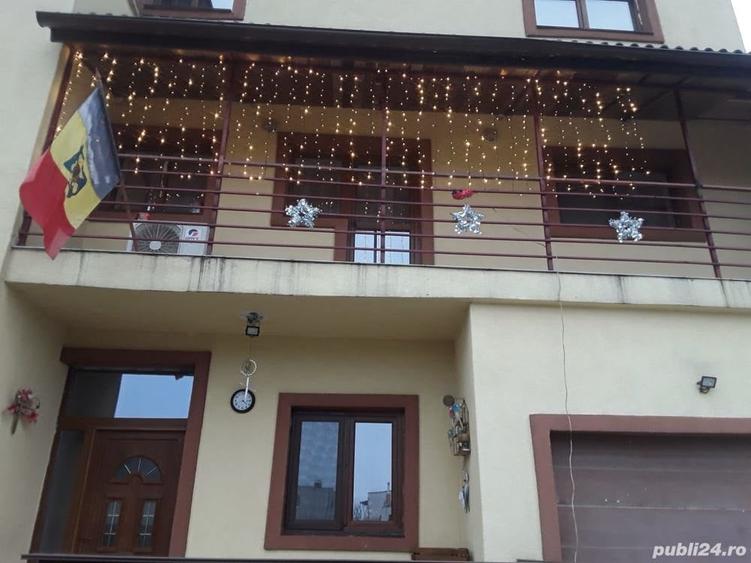 Casă cu 7 camere cu Teren 284 Mp în Nicolae Grigorescu