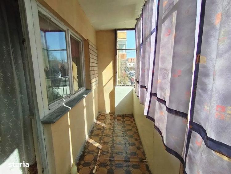 Apartament cu 2 camere semidecomandat, mobilat în Complex Studențesc