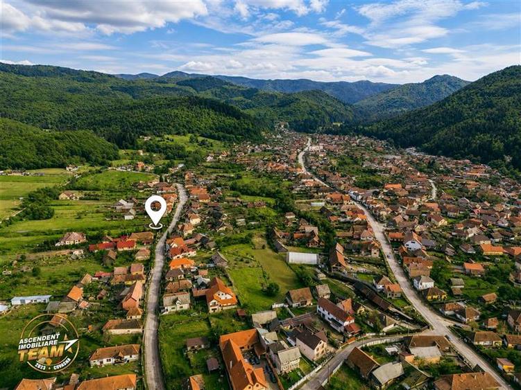 Teren agricol intravilan de 2059 mp, în Central