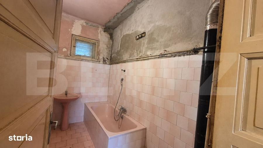 Casă cu 4 camere în Central