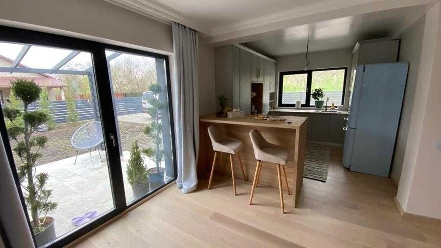 Casă cu 4 camere în Gura Câlnăului