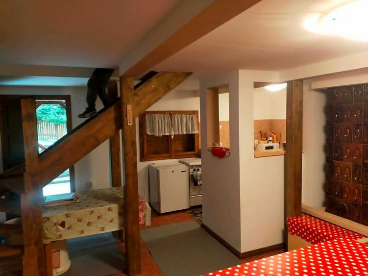 Casă cu 3 camere în Sântimbru