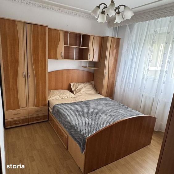 Apartament cu 2 camere semidecomandat în Craiovița Nouă