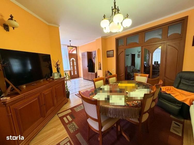 Casă cu 3 camere cu Teren 385 Mp în Central