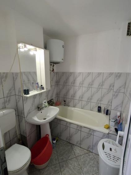 Apartament cu 2 camere semidecomandat în Ceardac