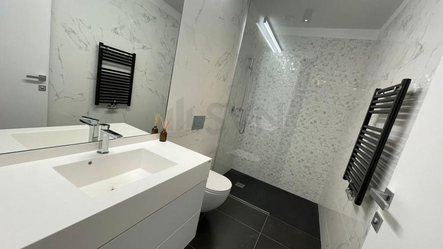 Apartament cu 2 camere semidecomandat, mobilat în Floreasca