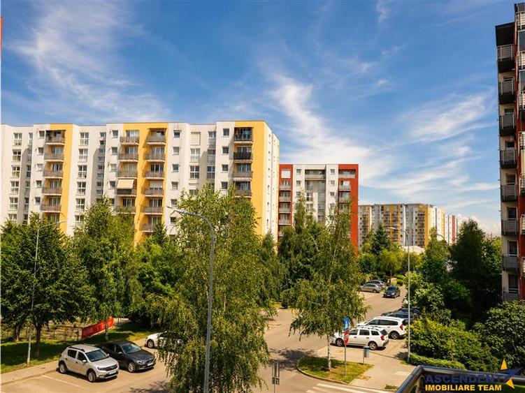 Apartament cu 2 camere decomandat, mobilat în Avantgarden