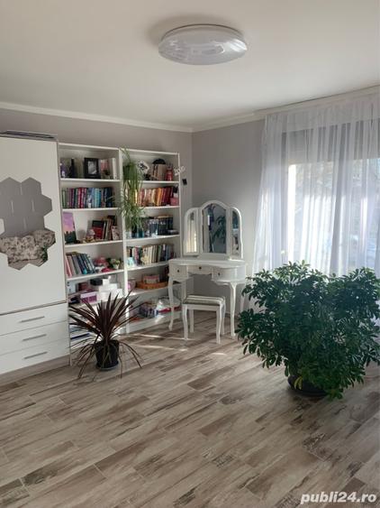 Casă cu 4 camere cu Teren 707 Mp în Moșnița Nouă