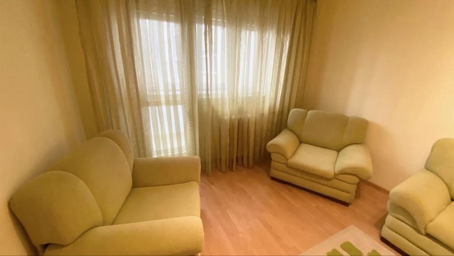 Apartament cu 2 camere decomandat în Basarabia