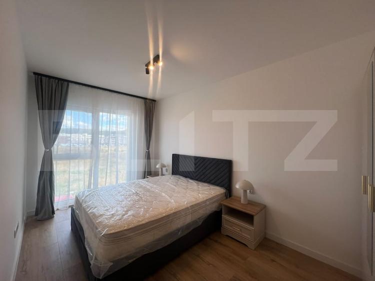 Apartament cu 2 camere semidecomandat, mobilat în Florești