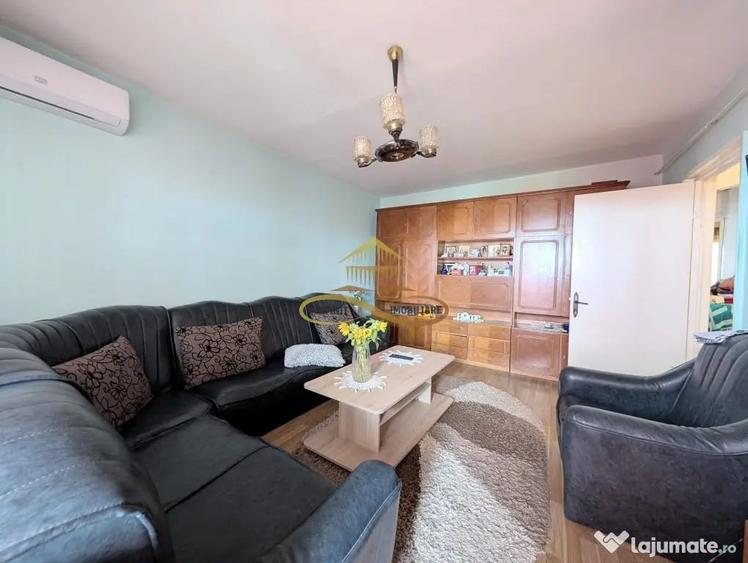 Apartament cu 3 camere decomandat în 9 Mai