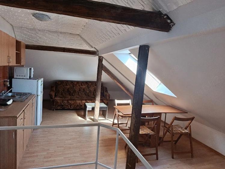 Apartament cu 2 camere decomandat în Calea Poplăcii