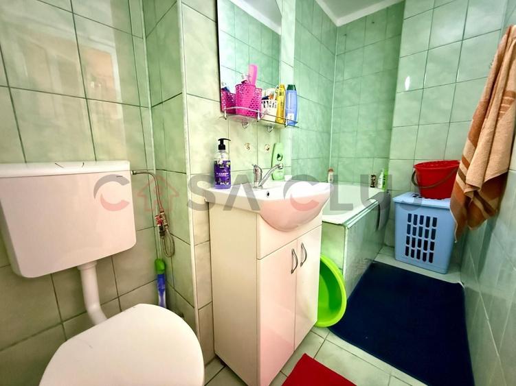 Apartament cu 4 camere semidecomandat, mobilat în Mănăștur