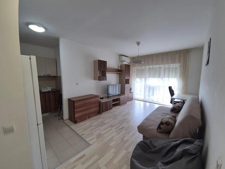 Apartament cu 2 camere decomandat în 1 Decembrie 1918