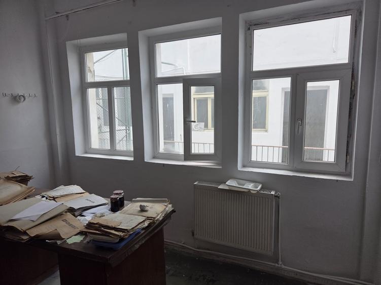 Spațiu comercial, de 1,513 mp, în Sud-Est